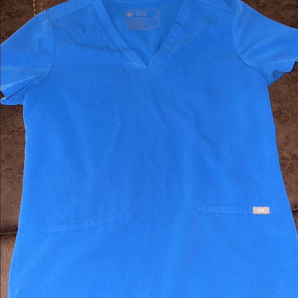 Royal blue small Figs scrub top